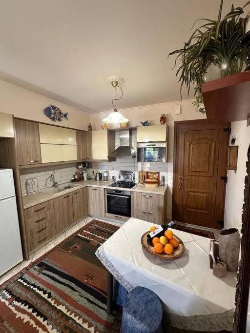 City Center Apartment Самос Экстерьер фото